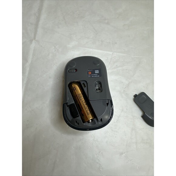 Logitech M317 Wireless Mouse, 2.4 GHz with USB Receiver, Light Steel - Picture 4 of 6